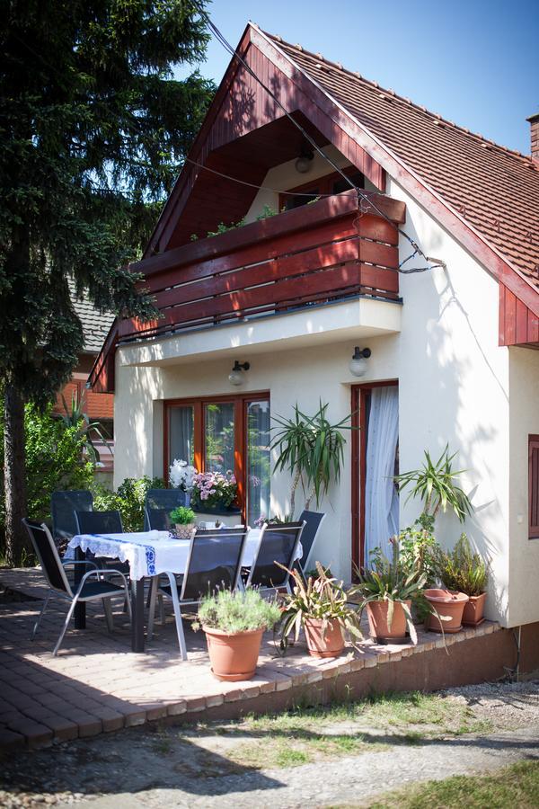 Apartment House 41 Sopron Ngoại thất bức ảnh